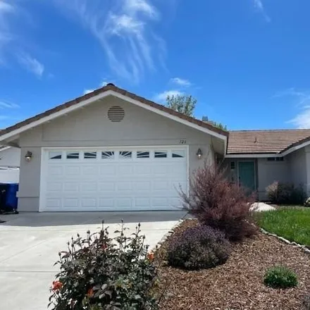Buy this 3 bed house on 126 Riverbank Lane in Paso Robles, CA 93447