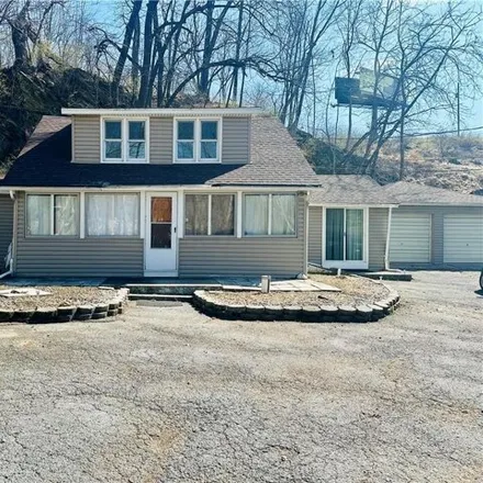 Buy this 2 bed house on 1915 North Dauphin Street in Hanover Township, PA 18109