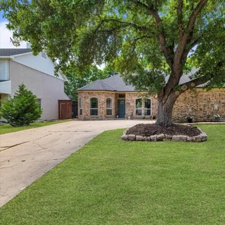 Buy this 3 bed house on 2324 Claremont Court in Flower Mound, TX 75028