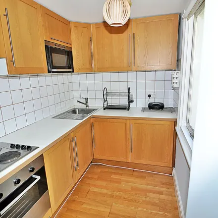 Rent this 1 bed apartment on 26 Warbeck Road in London, W12 8NT