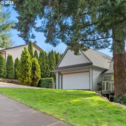 Buy this 3 bed house on 1586 Kamela Drive South in Salem, OR 97306