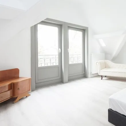 Rent this 2 bed room on Avenue Van Volxem - Van Volxemlaan 192 in 1190 Forest - Vorst, Belgium