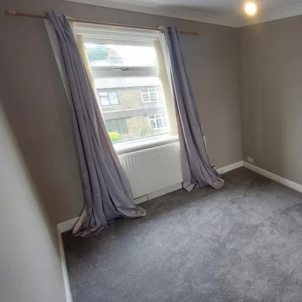 Image 7 - Thornhill Avenue, Oakworth, BD22 7ND, United Kingdom - Townhouse for rent