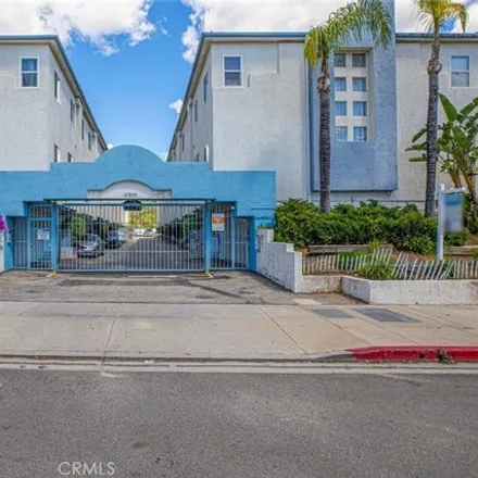 Image 3 - unnamed road, Los Angeles, CA 91342, USA - Townhouse for sale