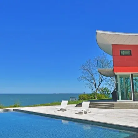 Image 3 - 115 Ram Island Drive, Shelter Island Heights, Suffolk County, NY 11965, USA - House for sale