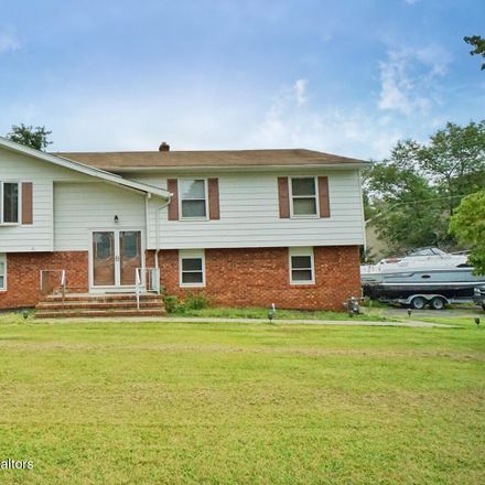 Rent this 3 bed house on 8 Addison Road in Matthews, Howell Township
