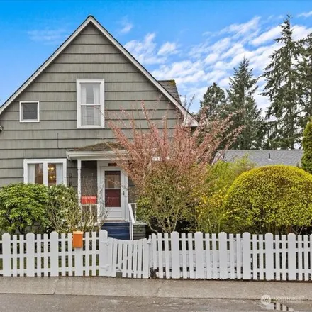 Buy this 4 bed house on 3507 Northeast 44th Street in Seattle, WA 98105