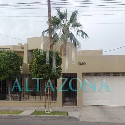 Buy this studio house on Paseo de las Palmas in Fraccionamiento Los Pinos, 21230 Mexicali