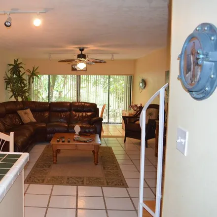 Image 2 - Islamorada, FL - House for rent