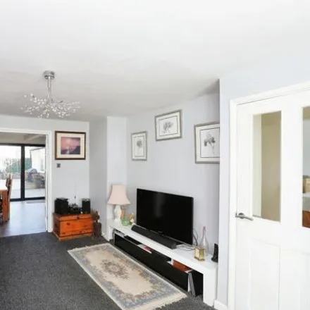 Image 4 - Green Chase, Eckington, S21 4GY, United Kingdom - House for sale