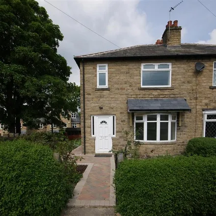 Rent this 3 bed duplex on Maurice Avenue in Brighouse, HD6 2JU