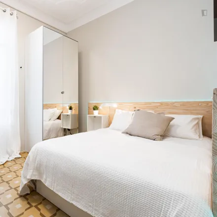 Rent this 5 bed room on Carrer de Nàpols in 147, 08013 Barcelona