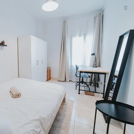 Rent this 5 bed room on Madrid in Avenida del Mediterráneo, 18