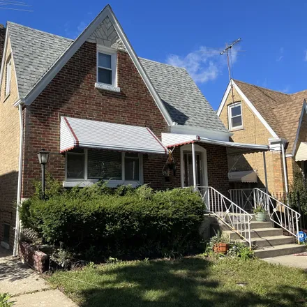 Buy this 4 bed house on 5008 North Mont Clare Avenue in Chicago, IL 60656