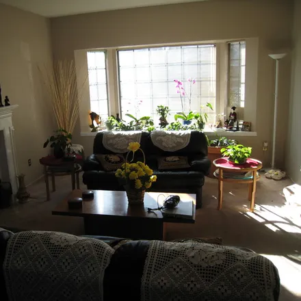 Rent this 1 bed house on Surrey in Johnston Heights, CA