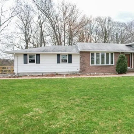 Buy this 3 bed house on 44 Country Hills Road in Hamden, CT 06514