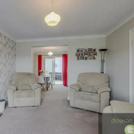 Image 7 - 4 Featherbed Close, West Vale, HX4 8EB, United Kingdom - House for sale