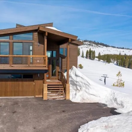 Image 1 - 13719 Ski Slope Way, Truckee, CA 96161, USA - House for sale
