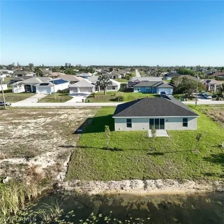 Image 3 - 1734 Northwest 17th Terrace, Cape Coral, FL 33993, USA - House for sale