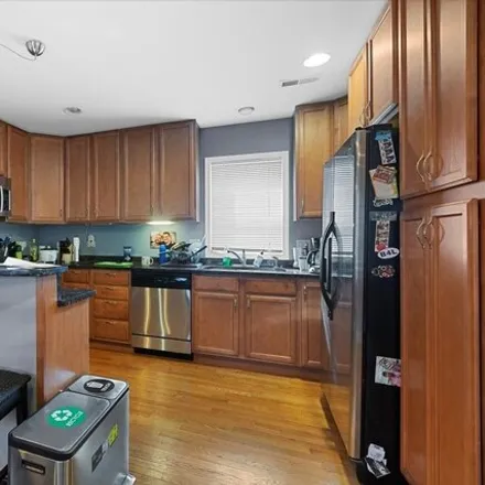 Image 7 - 2521 West Palmer Street, Chicago, IL 60647, USA - House for sale