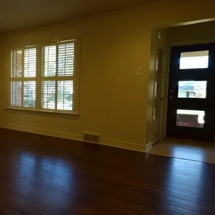 Image 4 - 7114 Haverford Road, Dallas, TX 75214, USA - House for rent