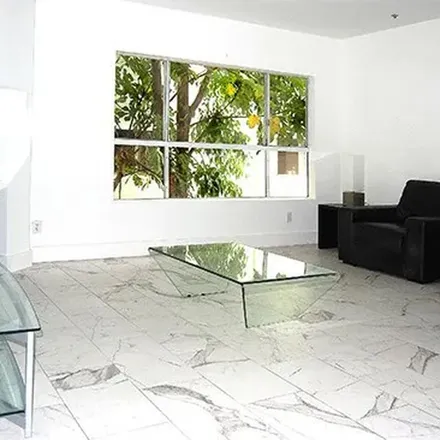 Image 1 - 939 Palm Avenue, West Hollywood, CA 90069, USA - Apartment for rent