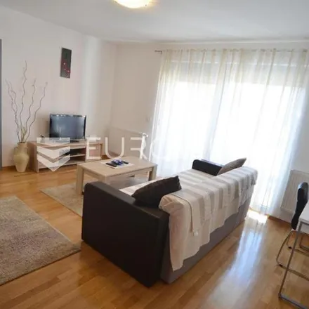 Image 2 - Carduccijeva ulica 8, 52210 Grad Rovinj, Croatia - Apartment for rent