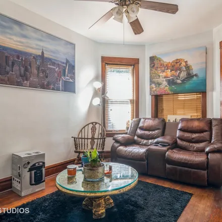 Image 2 - 4115 North Sacramento Avenue, Chicago, IL 60625, USA - Duplex for sale