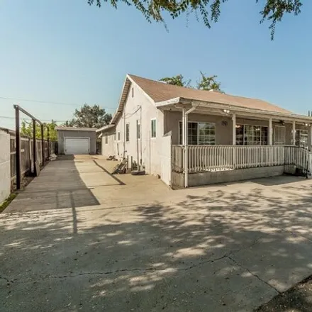 Buy this 4 bed house on 925 North Hulbert Avenue in Fresno County, CA 93728