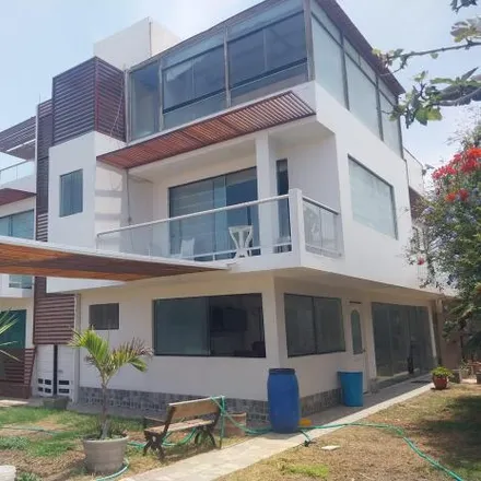 Buy this 7 bed house on Bodega Santa Isabel in Guanay Sur, Santa Rosa