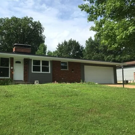 Rent this 3 bed house on 10338 Richview Drive in Sunset Hills, Saint Louis County
