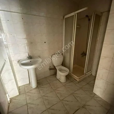 Rent this 3 bed apartment on Şekerci Sokak in 06300 Keçiören, Turkey