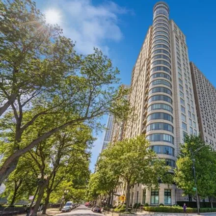 Buy this 1 bed condo on The Belvedere in 270 East Pearson Street, Chicago
