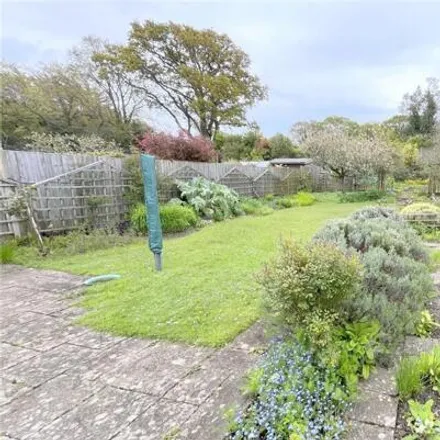 Image 3 - Clive Road, Highcliffe-on-Sea, BH23 4NX, United Kingdom - House for sale