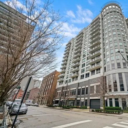 Buy this 2 bed condo on Huron Pointe in 421-433 West Huron Street, Chicago