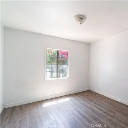 Image 8 - East Florence Avenue, Los Angeles, CA 90201, USA - House for sale