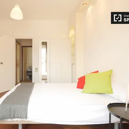 Image 2 - Carrer de Caballero, 2, 4, 08001 Barcelona, Spain - Room for rent