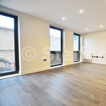 Image 3 - Granville Road, London, NW2 2EF, United Kingdom - Apartment for rent