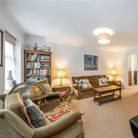 Image 3 - The White House, Campbell Road, London, KT8 9BX, United Kingdom - Apartment for rent