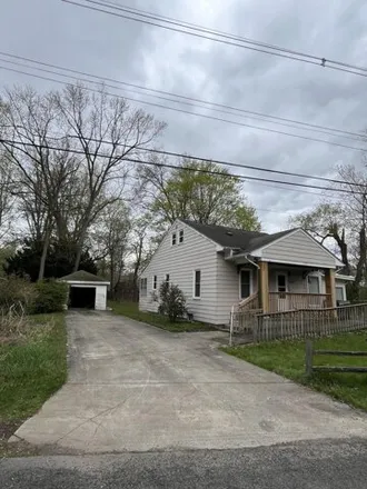 Buy this 3 bed house on 3300 Stewart Drive in Lakewood, Kalamazoo Charter Township