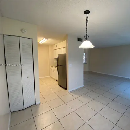 Image 5 - 433 Southwest 86th Avenue, Pembroke Pines, FL 33025, USA - Condo for rent