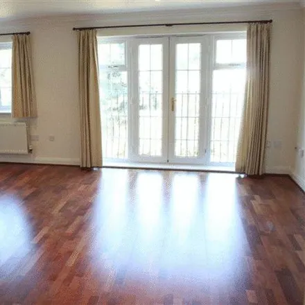 Image 2 - Cannon Lane, Eastcote Road, London, HA5 1EL, United Kingdom - Apartment for rent