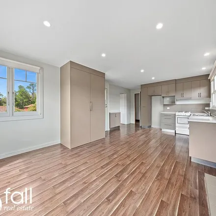 Rent this 3 bed apartment on Beach Road in Hobart TAS 7050, Australia