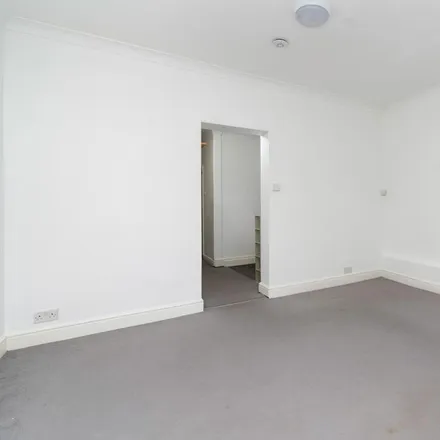 Image 7 - Hot Black Desiato, 67 Parkway, London, NW1 7PP, United Kingdom - Apartment for rent