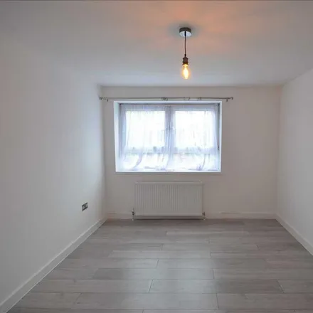 Image 6 - The Birches, Station Road, London, E12 5BS, United Kingdom - Apartment for rent
