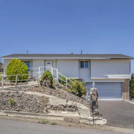 Buy this 3 bed house on 705 Hoge Road in Reno, NV 89506