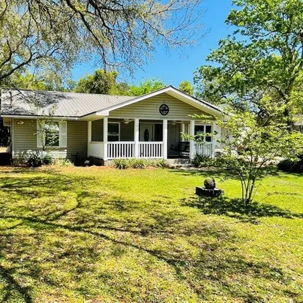 Image 3 - 1065 Cypress Street, Franklin County, FL 32320, USA - House for sale