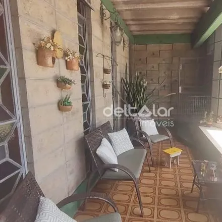 Buy this 5 bed house on Rua das Gaivotas in Vila Clóris, Belo Horizonte - MG