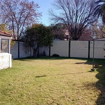 Buy this 3 bed house on Avenida Lacaze 4676 in 1849 Claypole, Argentina