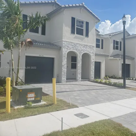 Image 2 - 2561 Southeast 25th Terrace, Homestead, FL 33035, USA - Townhouse for rent